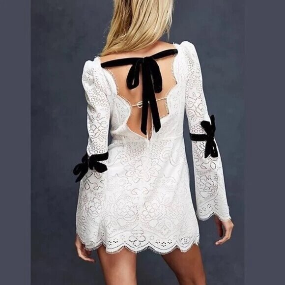 NEW FOR LOVE AND LEMONS ARACELI WHITE LACE MINI DRESS SIZE S - Picture 2 of 12